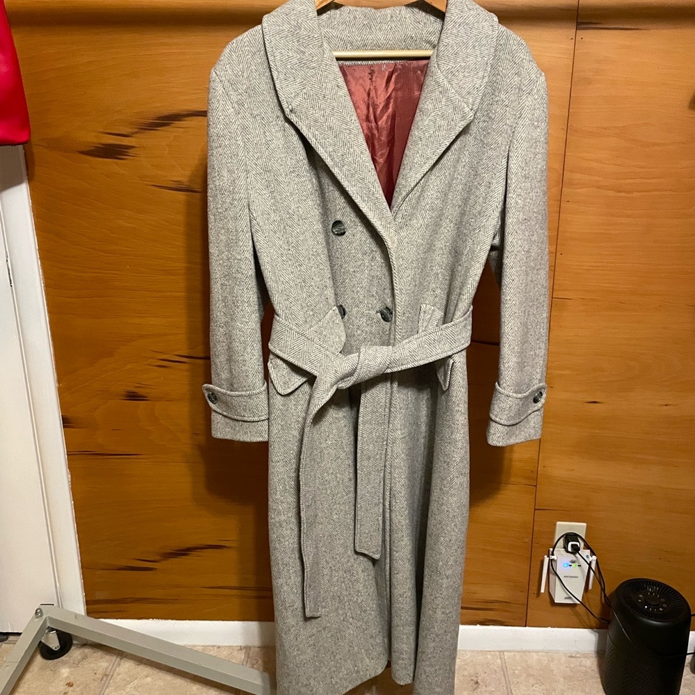Vintage 70’s Sears women’s trench coat